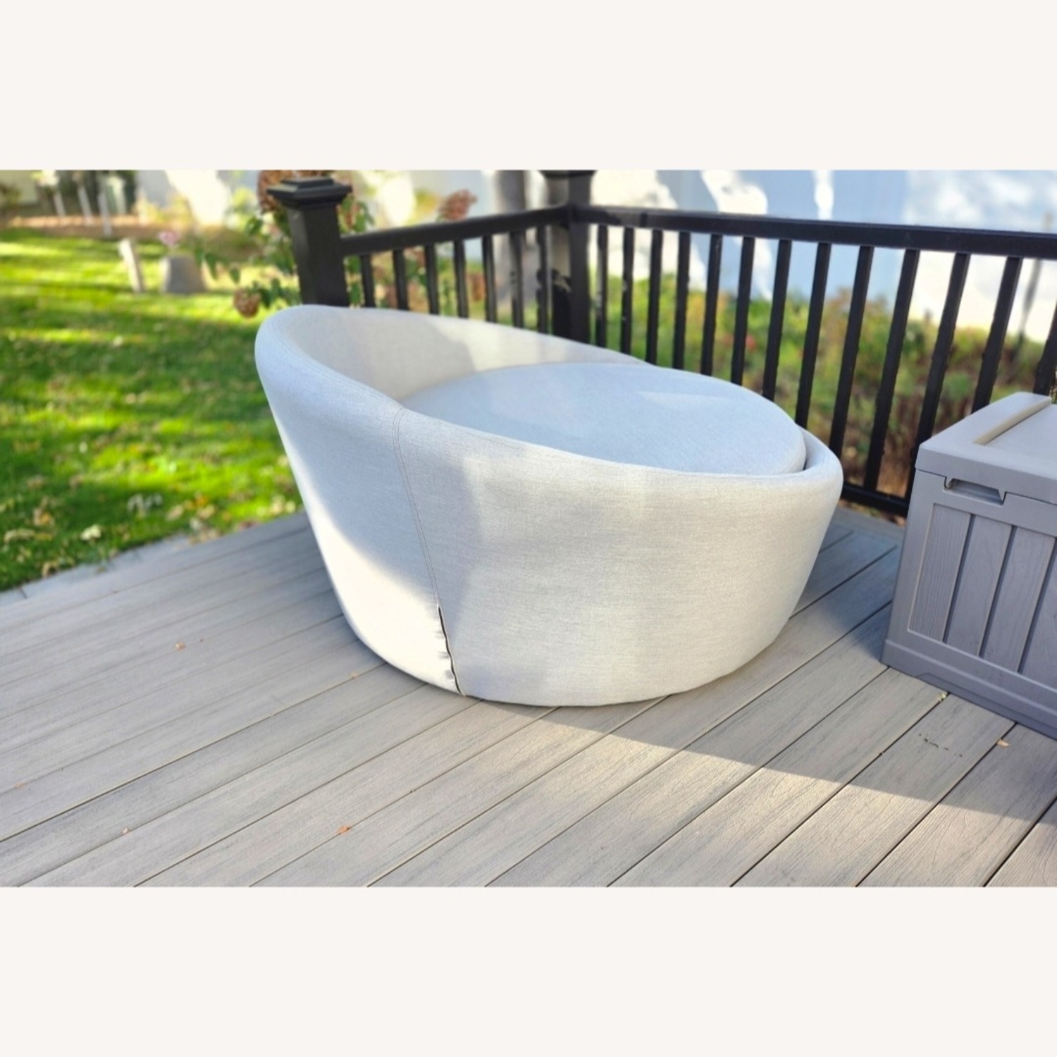 Room and Board  Swivel Chair - image-3