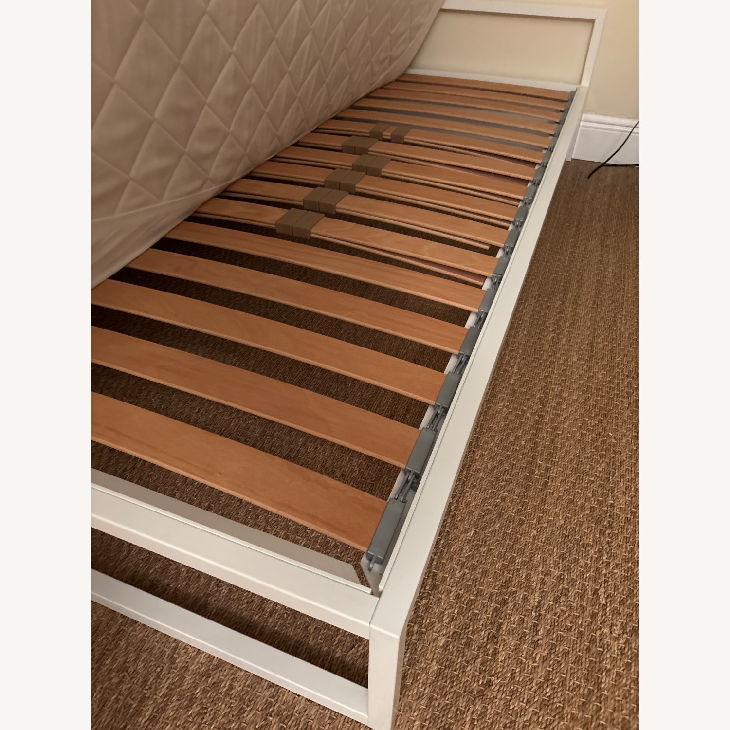 Luminaire White Steel Twin Bed - image-3