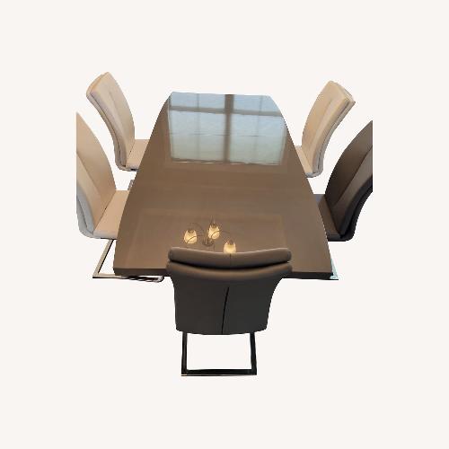 Used Coaster Dining Set  for sale on AptDeco