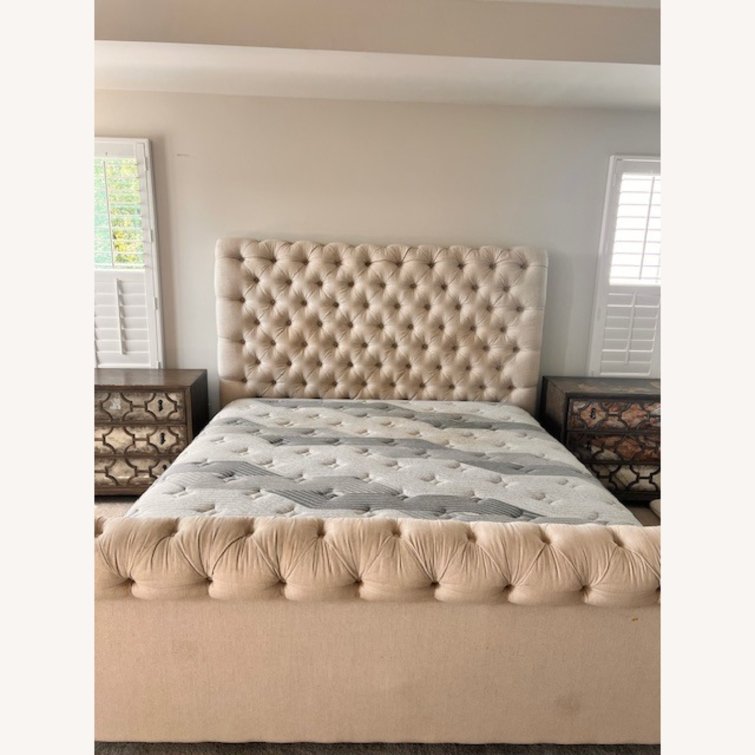 Adelmar King Size Bed - image-1
