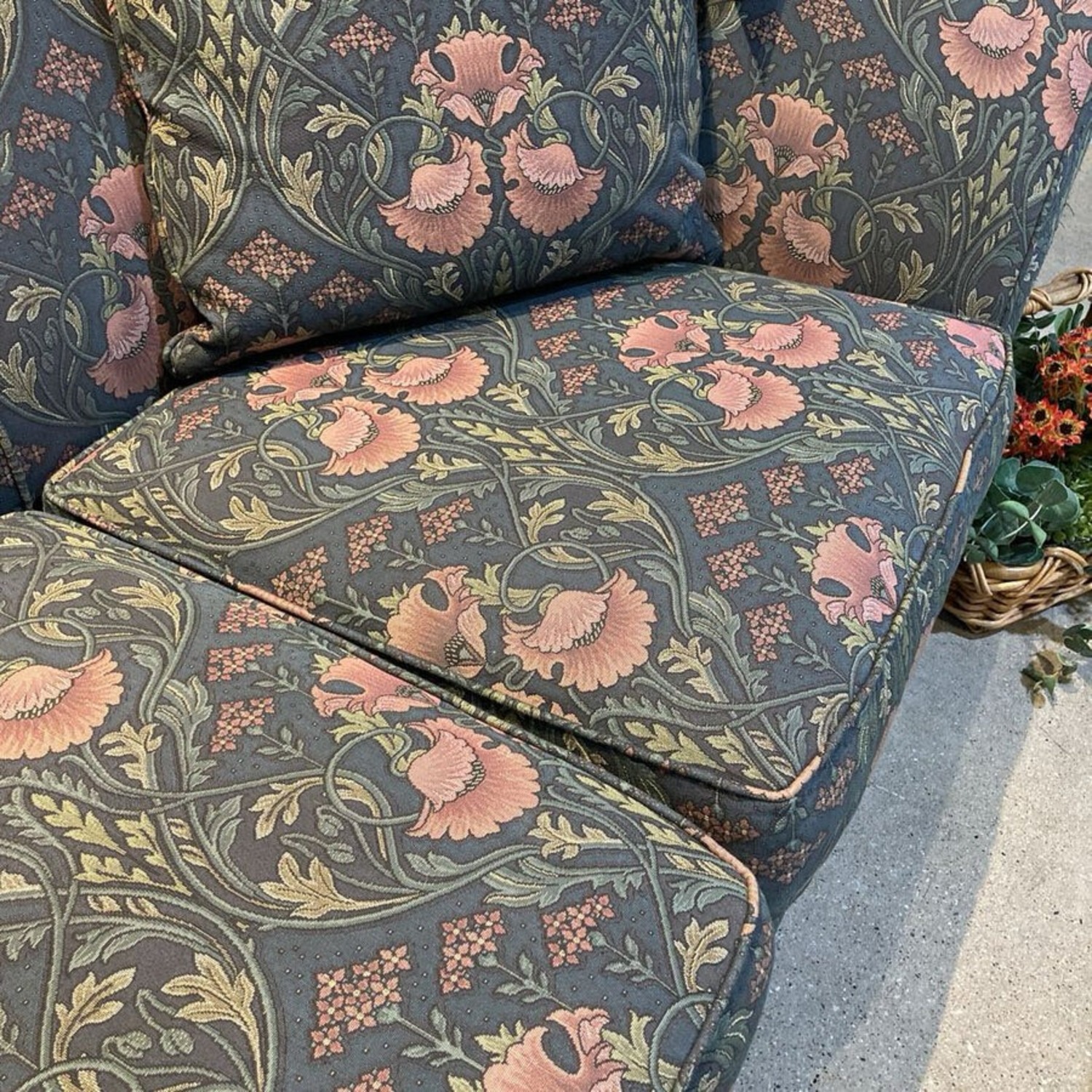 Upholstered Floral Fabric Two-Seat Loveseat - image-7