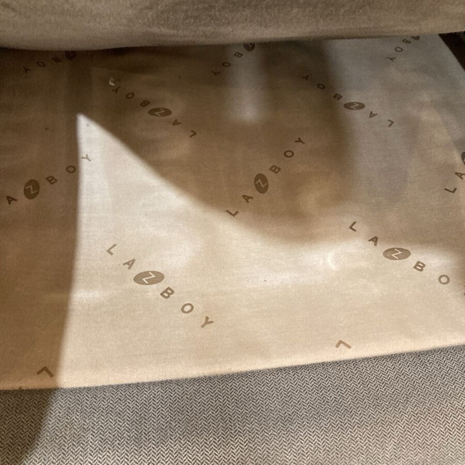 La-Z-Boy Kennedy Fabric 3-Seat Sofa - image-10