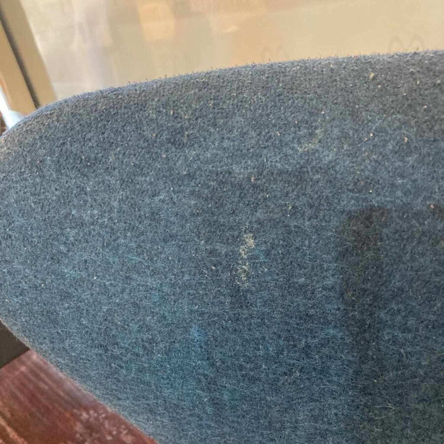 Arne Jacobsen Egg Lounge Chair w/ Ottoman  - image-8