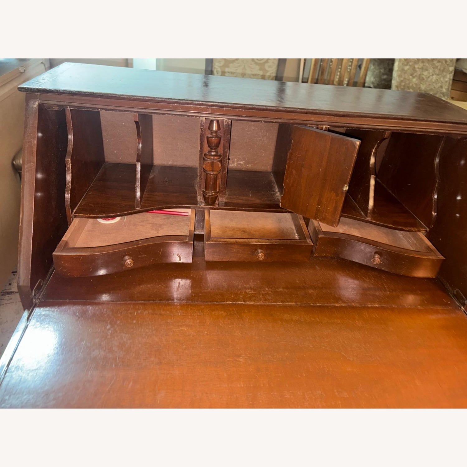 Vintage/Antique Finds Desk - image-4
