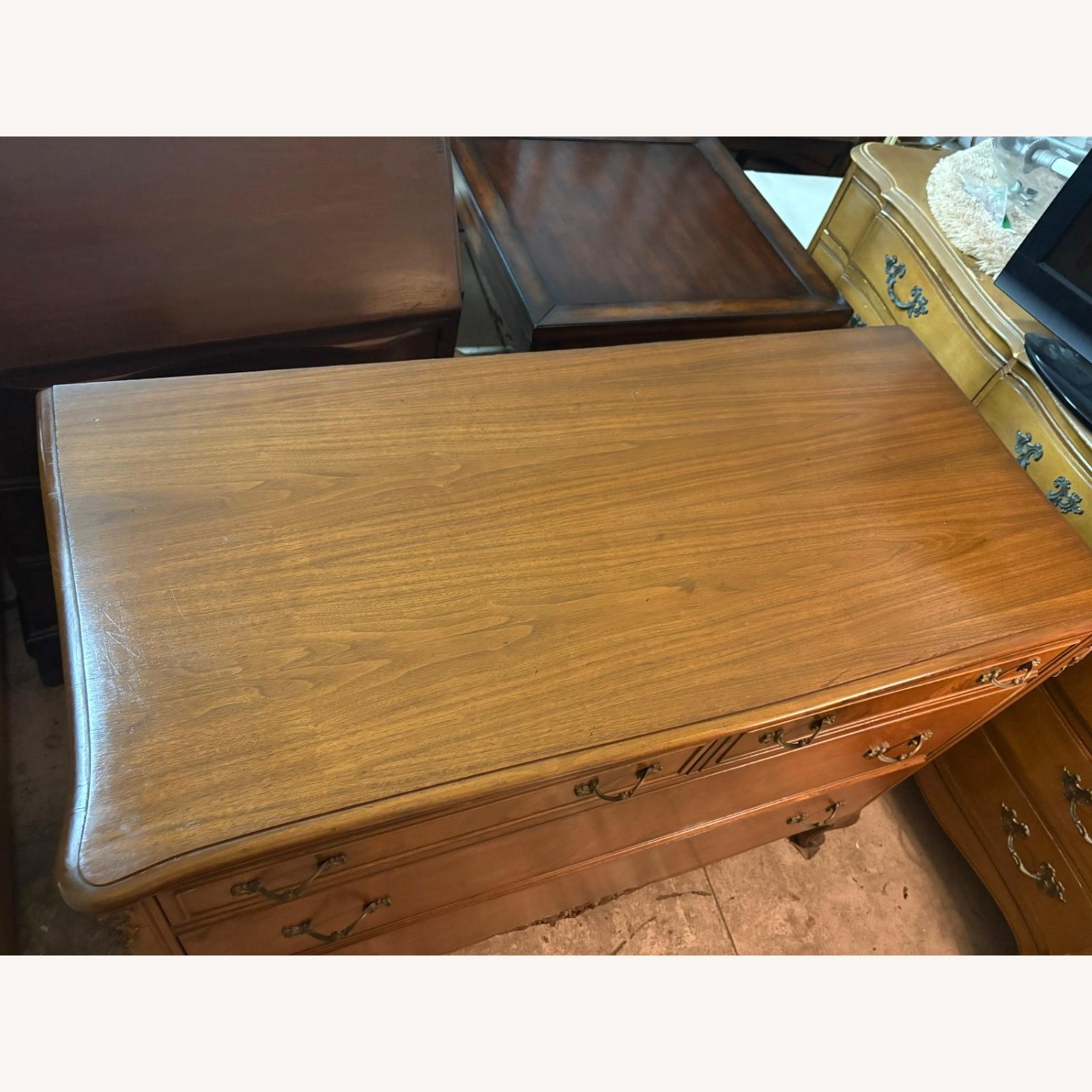 Vintage/Antique Finds Dresser - image-5