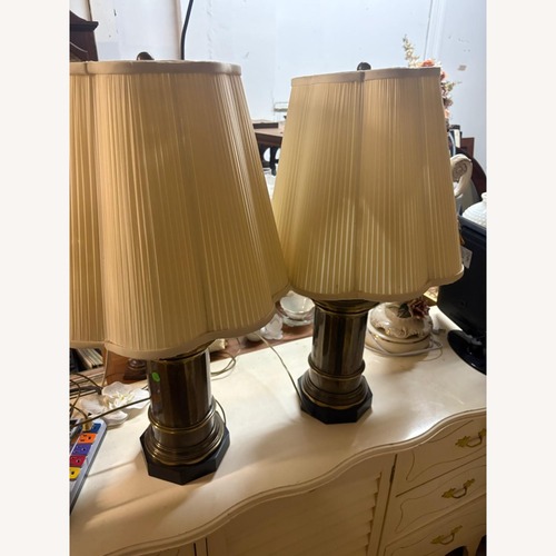 Used Ethan Allen Table Lamps for sale on AptDeco