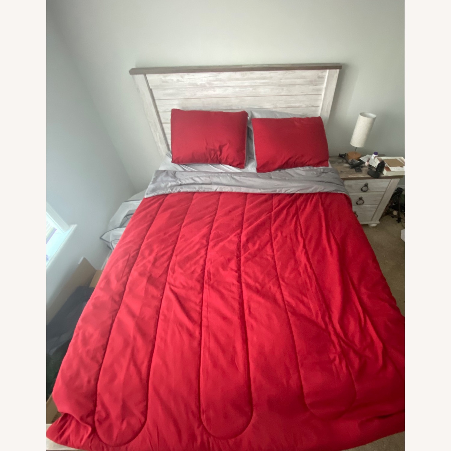 Old Brick Furniture Queen Bed - image-4