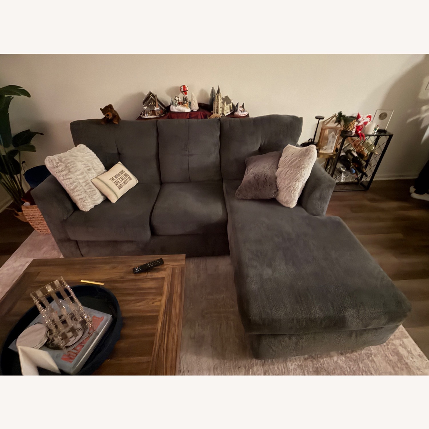 Raymour & Flanigan Dark Gray 3+ Seater Sofa - image-2