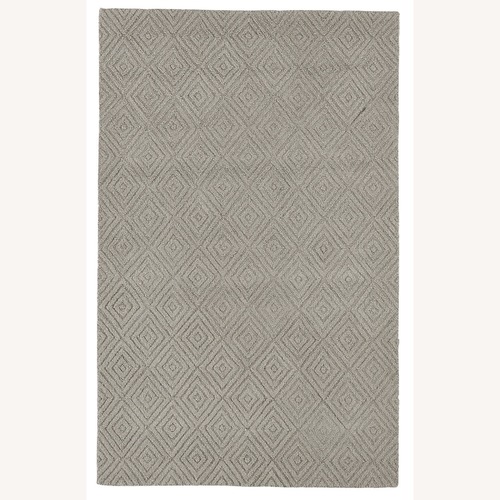 Used Beige Hooked Diamond Rug for sale on AptDeco