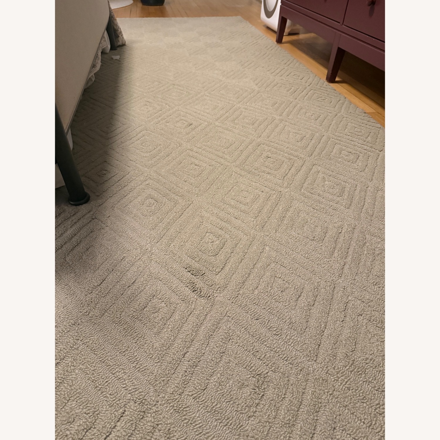 Beige Hooked Diamond Rug - image-2