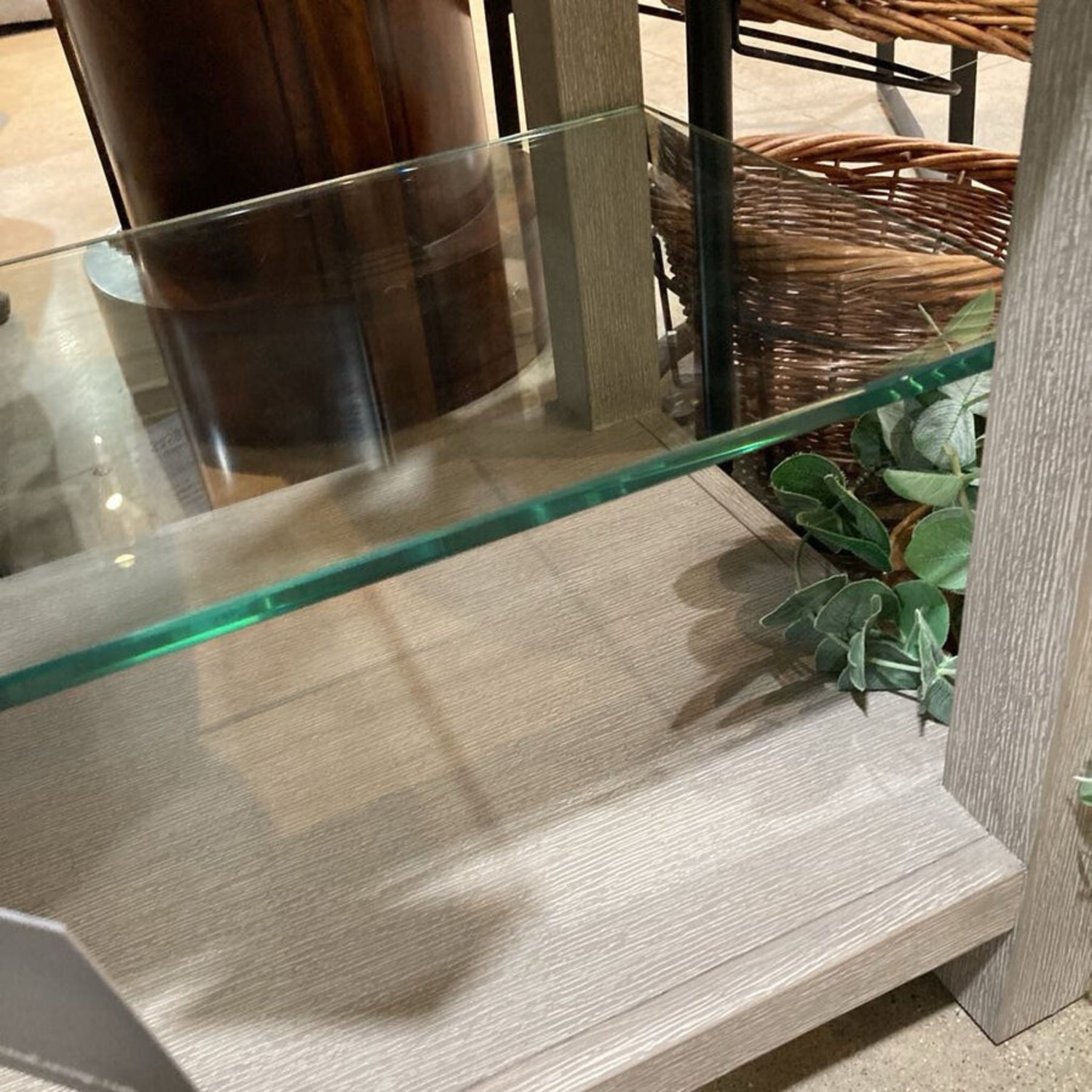 Riverside Furniture Cascade 1-Drawer Nightstand - image-6