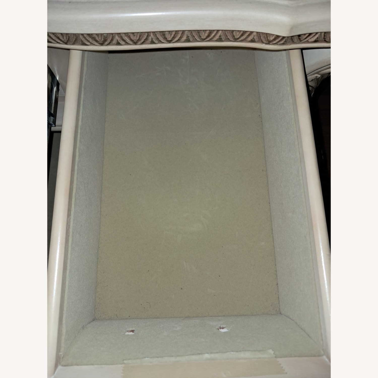 Aico Lavelle 7 Drawers Wood Armoire - image-11