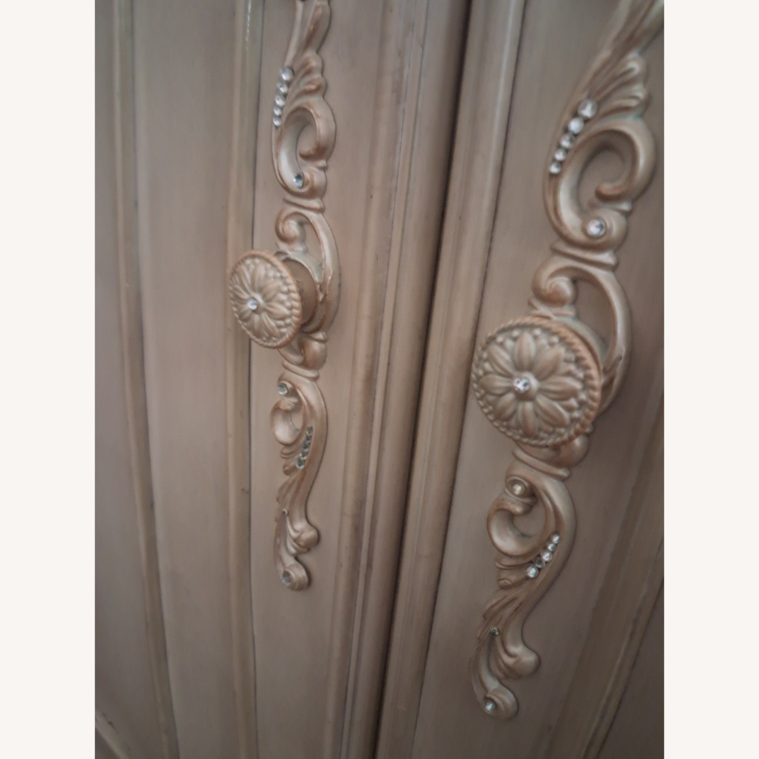 Aico Lavelle 7 Drawers Wood Armoire - image-3