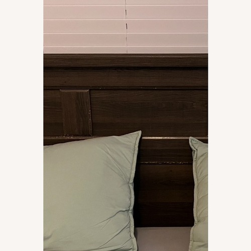 Used Ashley Furniture Queen Bed for sale on AptDeco