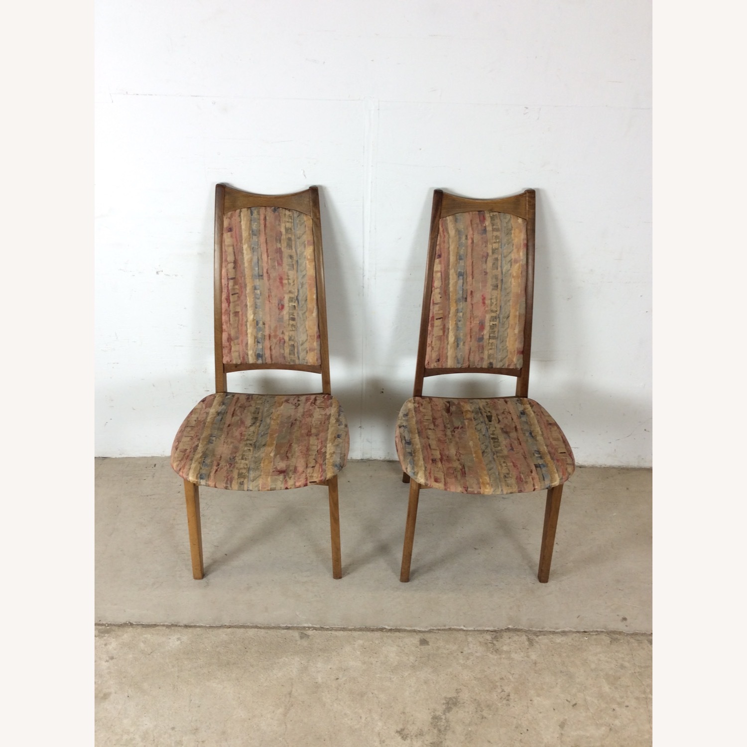 Set of 6 MCM Dining Chairs with Vintage Upholstery - image-12