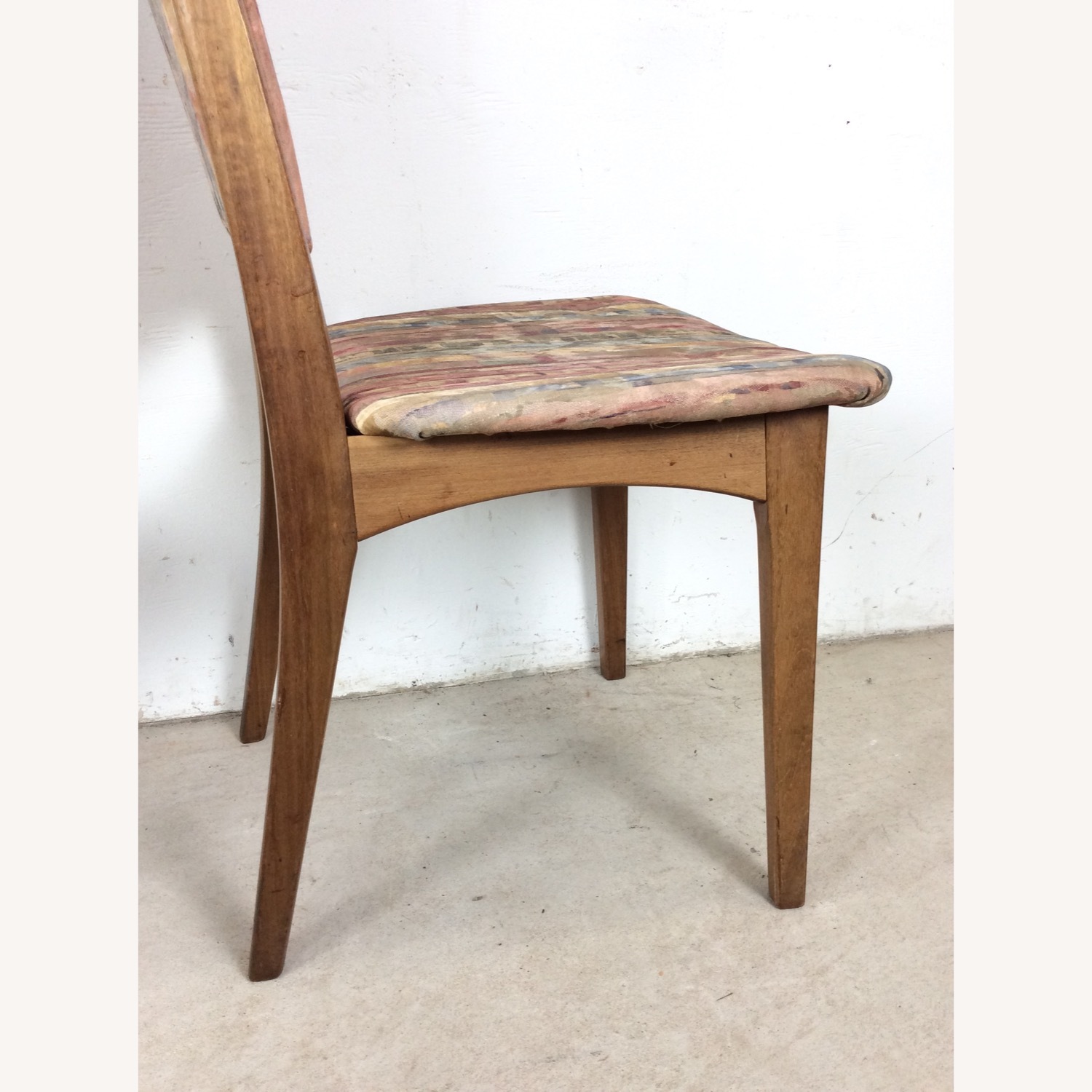 Set of 6 MCM Dining Chairs with Vintage Upholstery - image-32