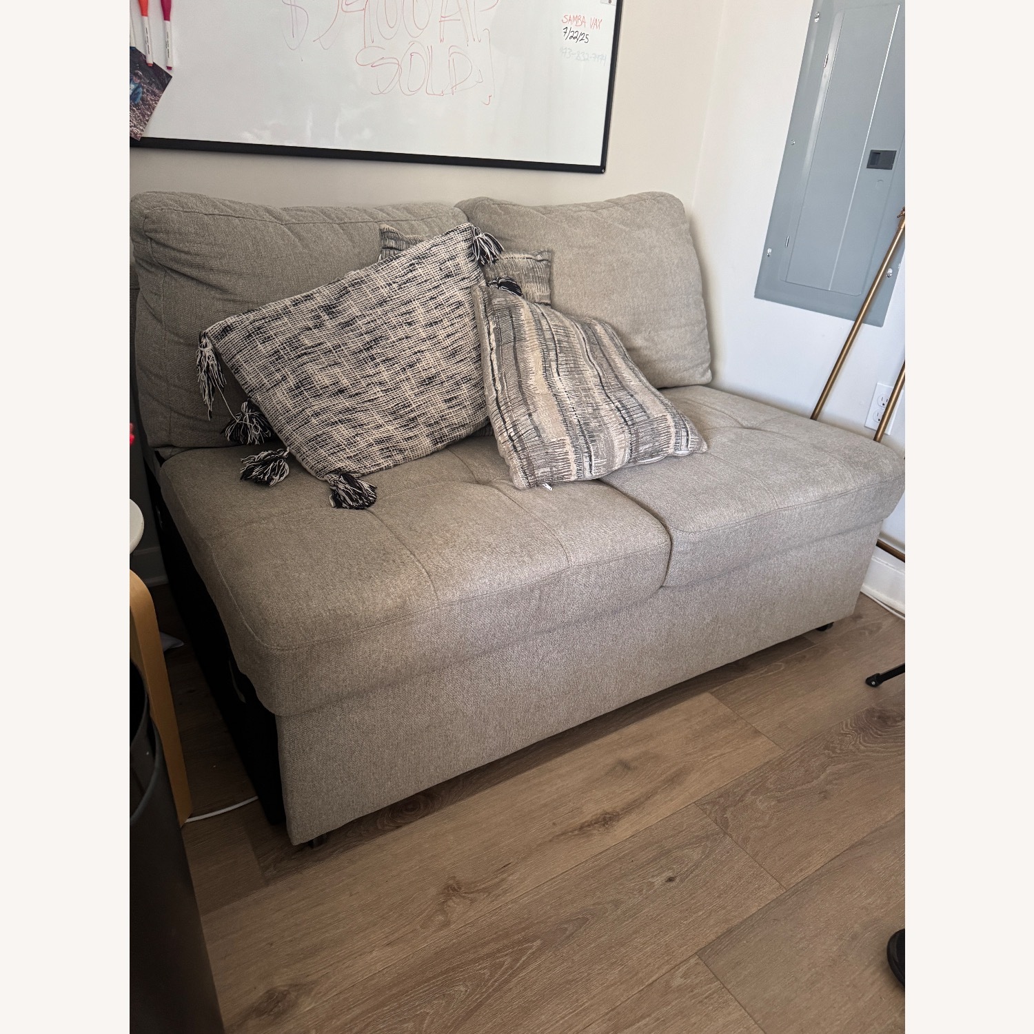 Rooms To Go Angelino Heights Light Gray 3+ Piece Sectional - image-2