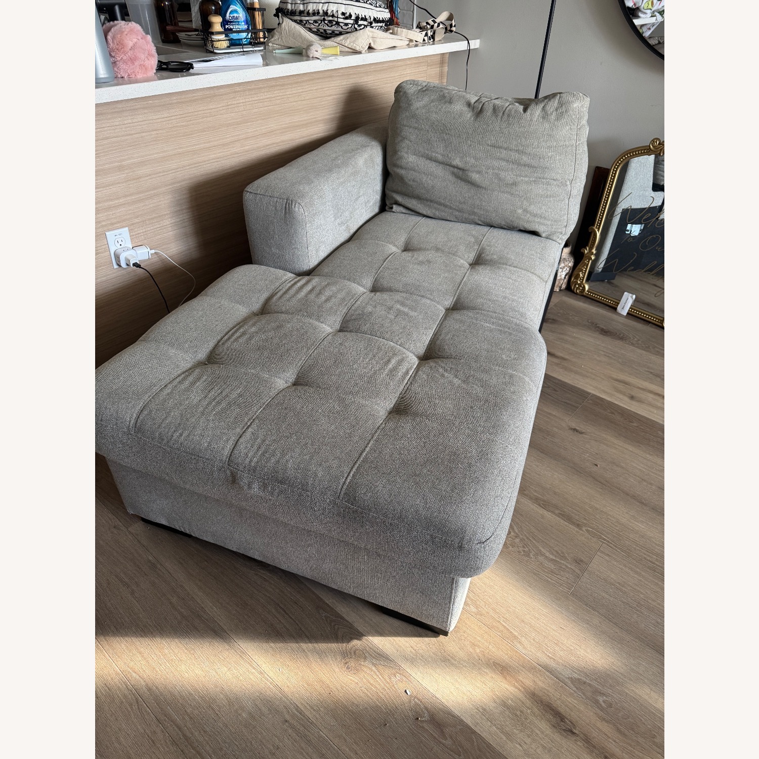 Rooms To Go Angelino Heights Light Gray 3+ Piece Sectional - image-3