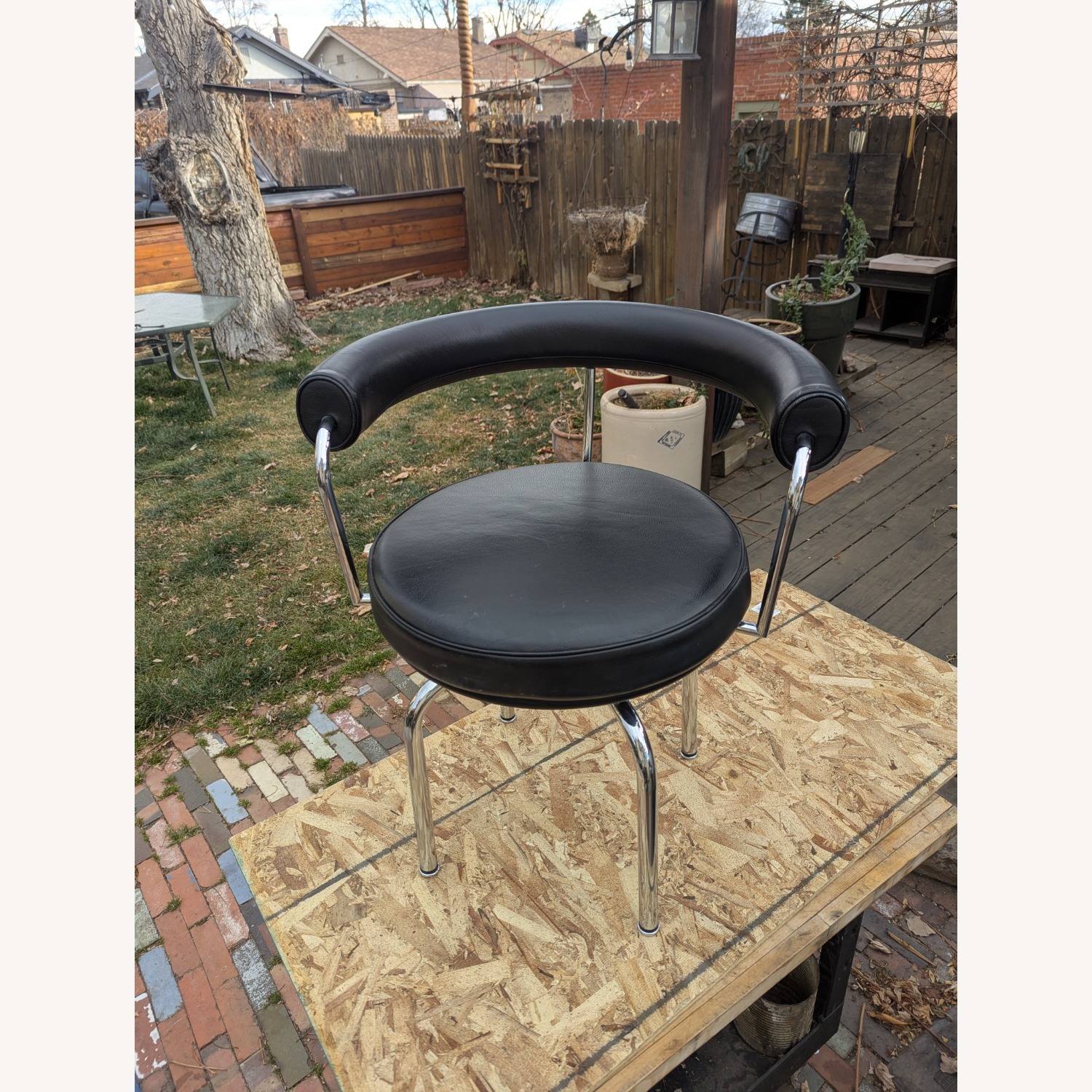 Le Corbusier Lc7 Swivel Chair for Cassina  - image-1