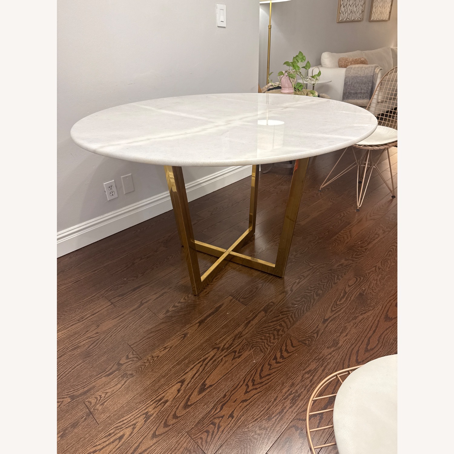 Bed Bath & Beyond White Marble Dining Table - image-5