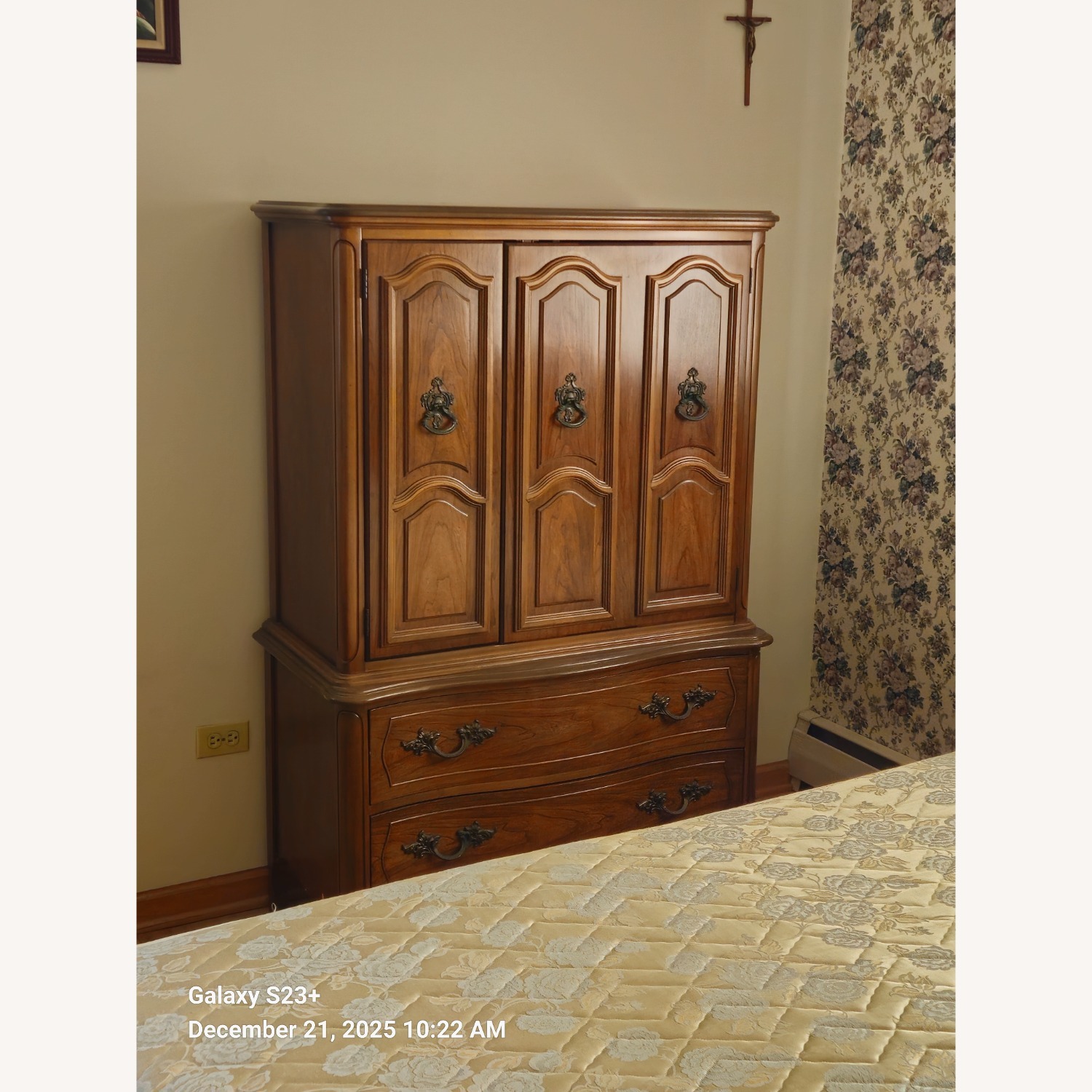 Vintage/Antique Armoire French Provincial - image-3