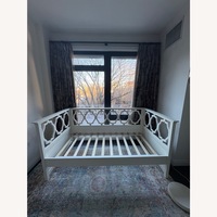 Pottery Barn Teen Elsie Daybed 