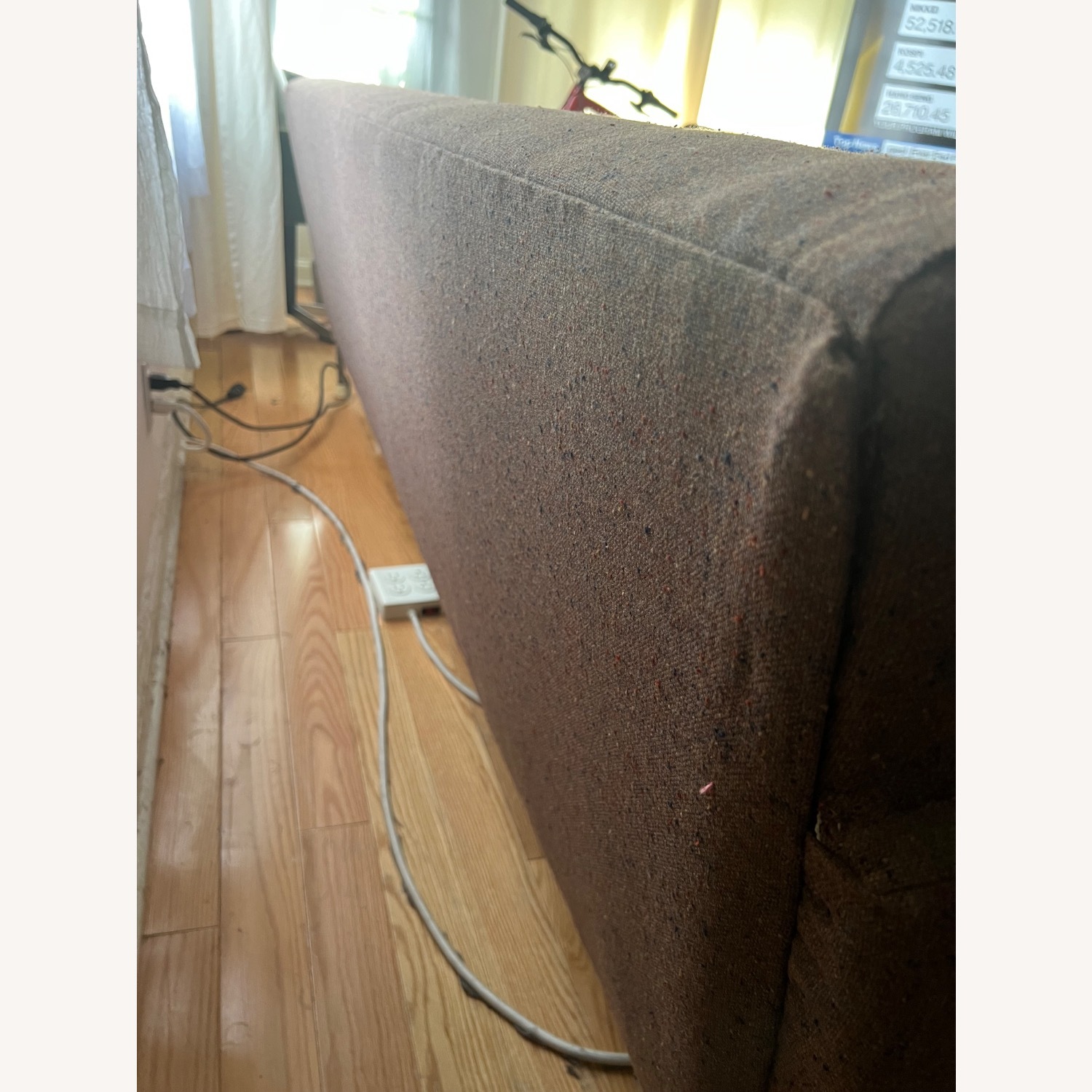 Vintage/Antique 3+ Seater Sofa - image-8