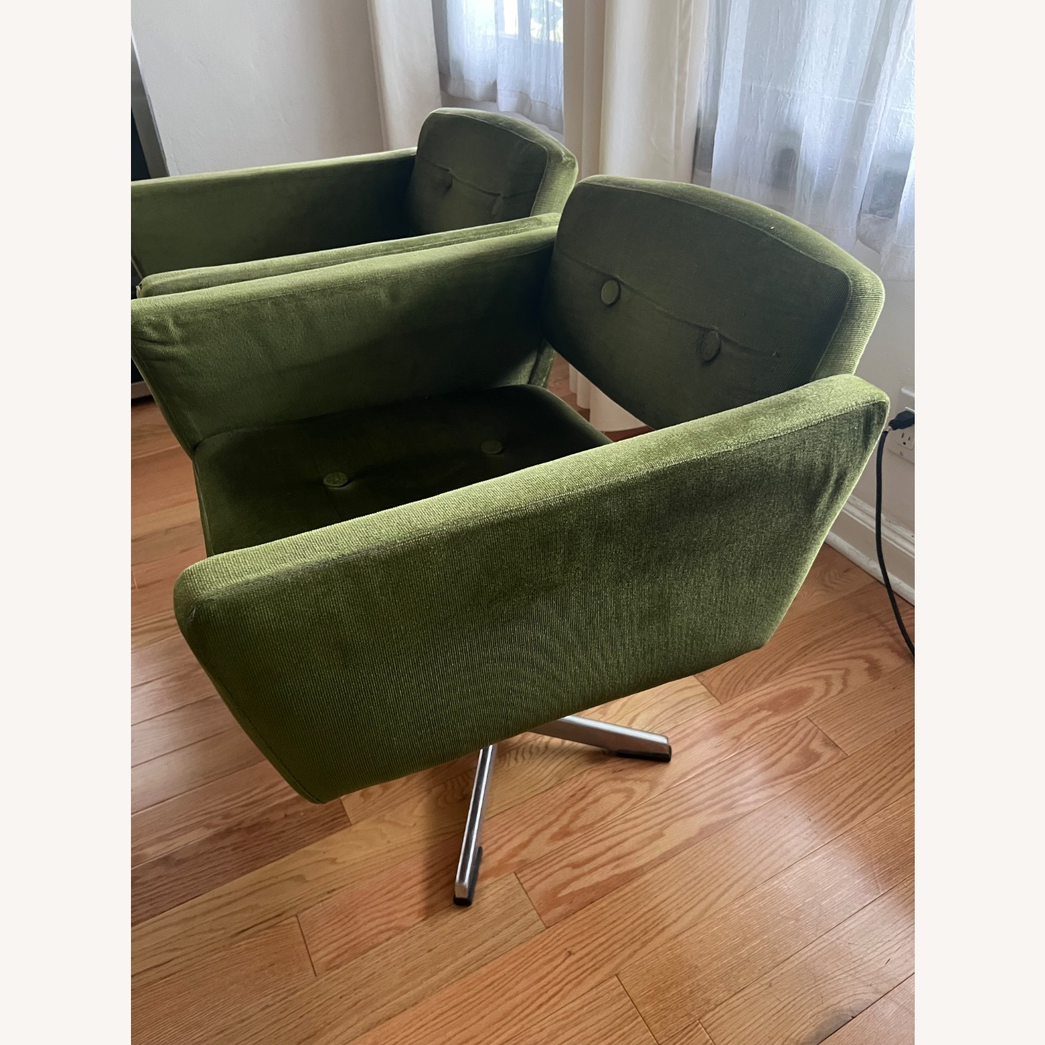 Vintage/Antique Armchair - image-4