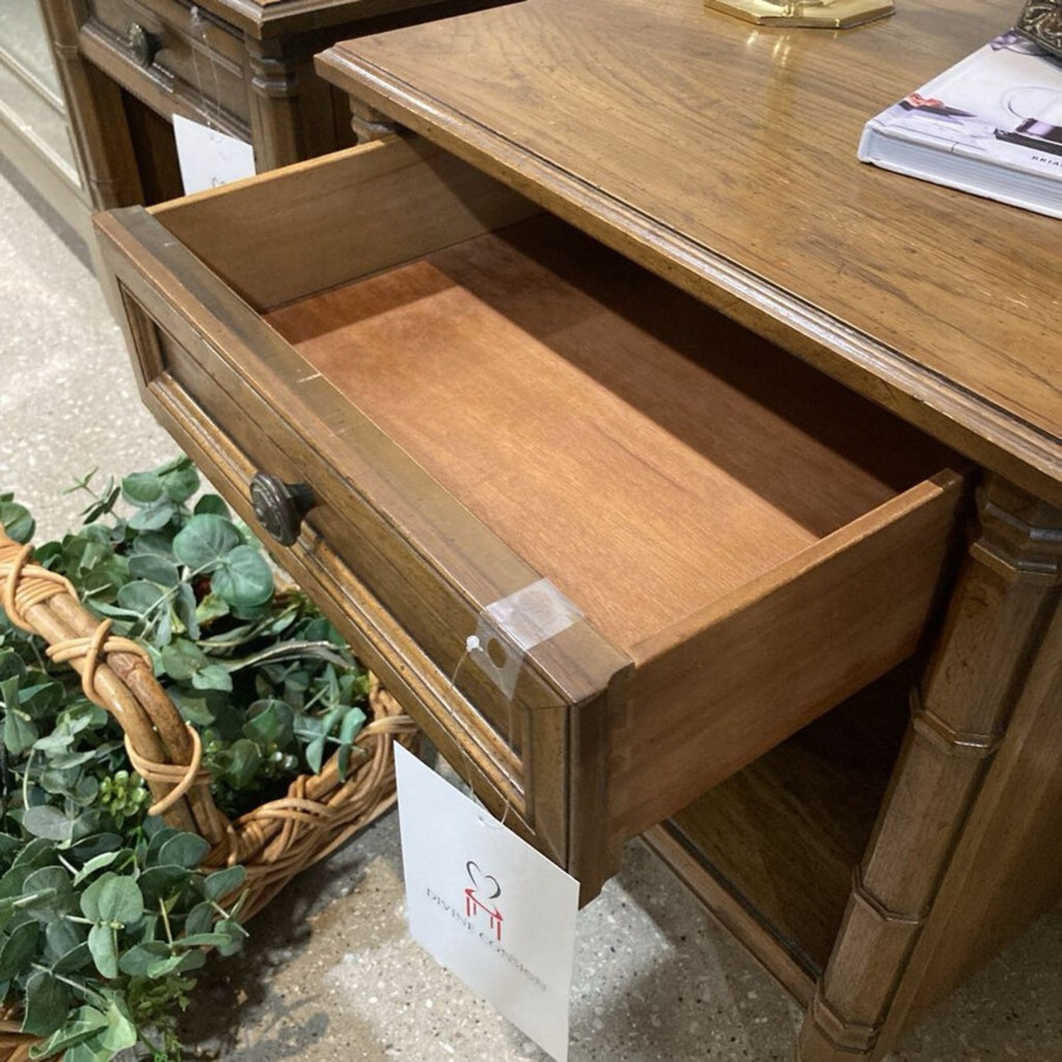 Henredon Mid Century Single Drawer Nightstand - image-9