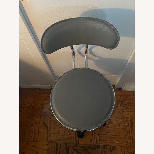 Used Sleek Office Chair for sale on AptDeco