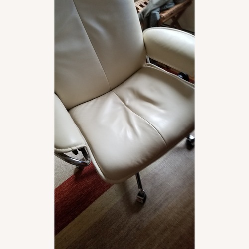 Used Office Chair for sale on AptDeco