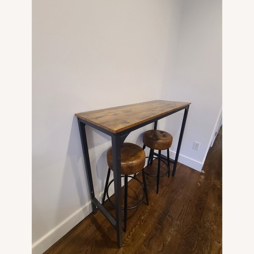Used Breakfask Nook Stool Table Set for sale on AptDeco