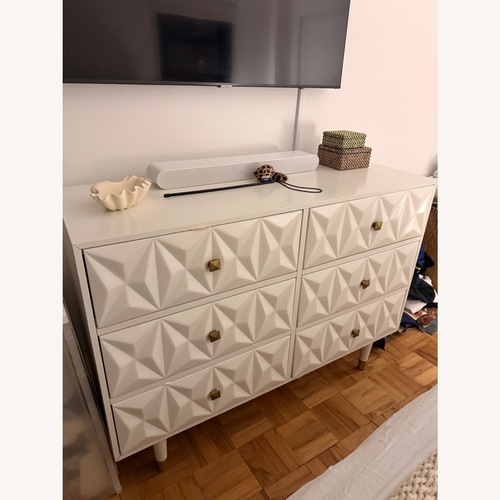 Used Wayfair Bethli 50'' W 6 - Drawer Dresser for sale on AptDeco