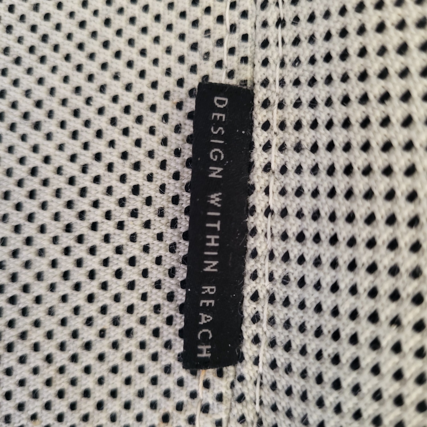 Fritz Hansen Authentic Arne Jacobsen Egg Chair  - image-4