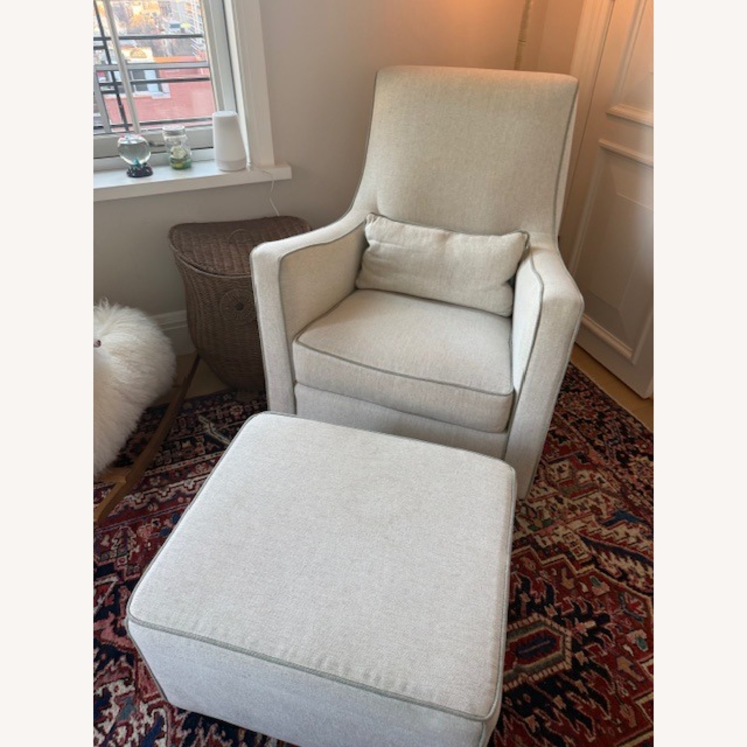 Monte Design Luca Glider + Ottoman - image-1