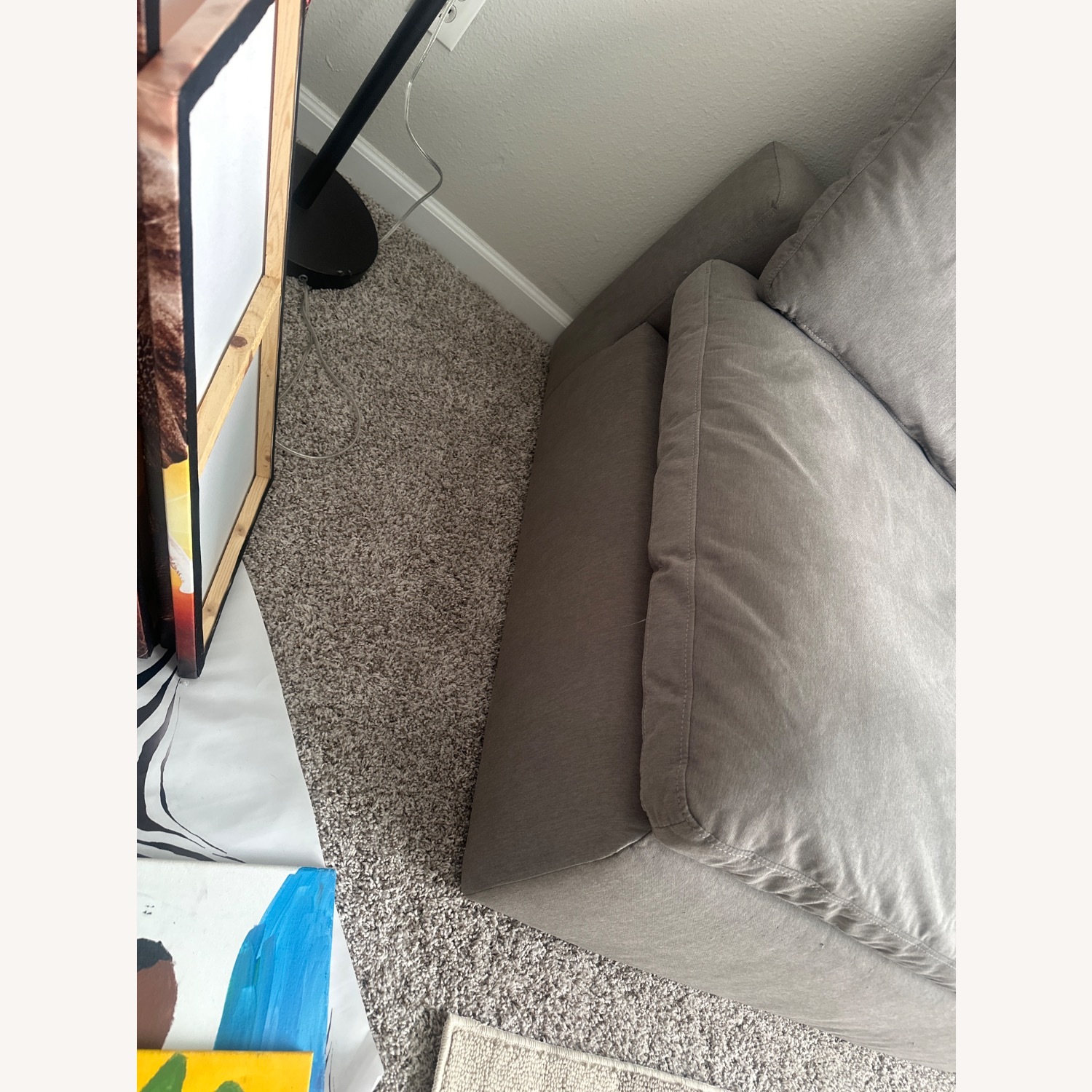 Bob's Discount Furniture Light Gray 2 Seater Sofa - image-2