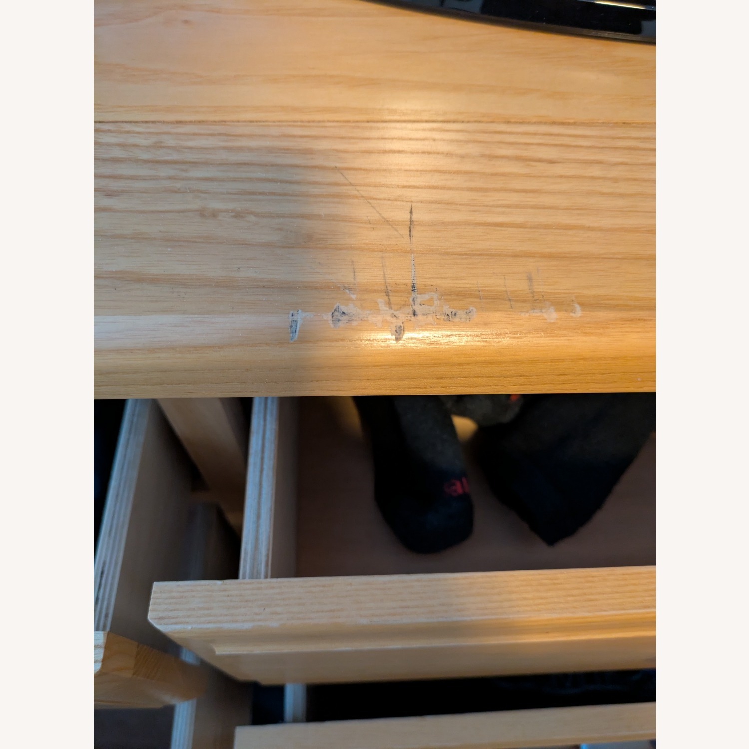 Levin Natural Wood Dresser- Oak - image-3