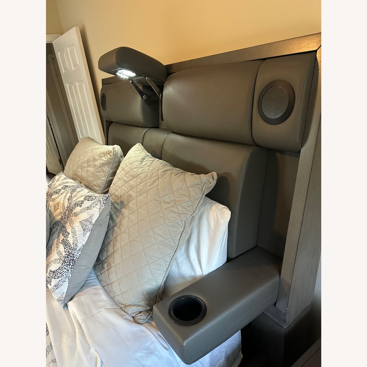 Raymour & Flanigan Orion Dark Gray Wood Queen Bed - image-5