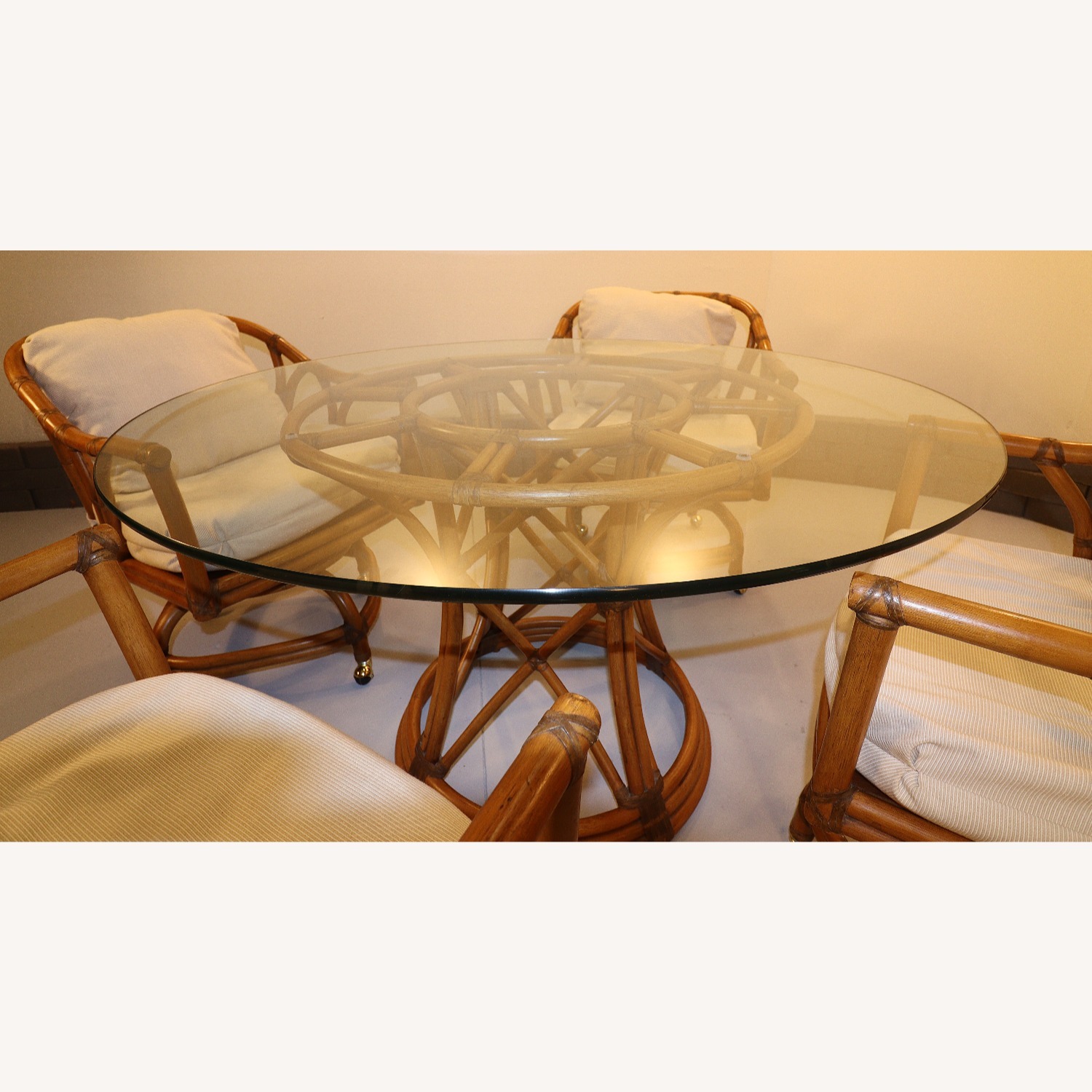 Vintage/Antique Patio Furniture - image-9