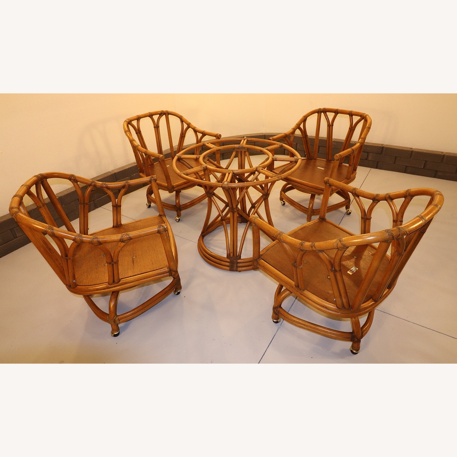 Vintage/Antique Patio Furniture - image-7