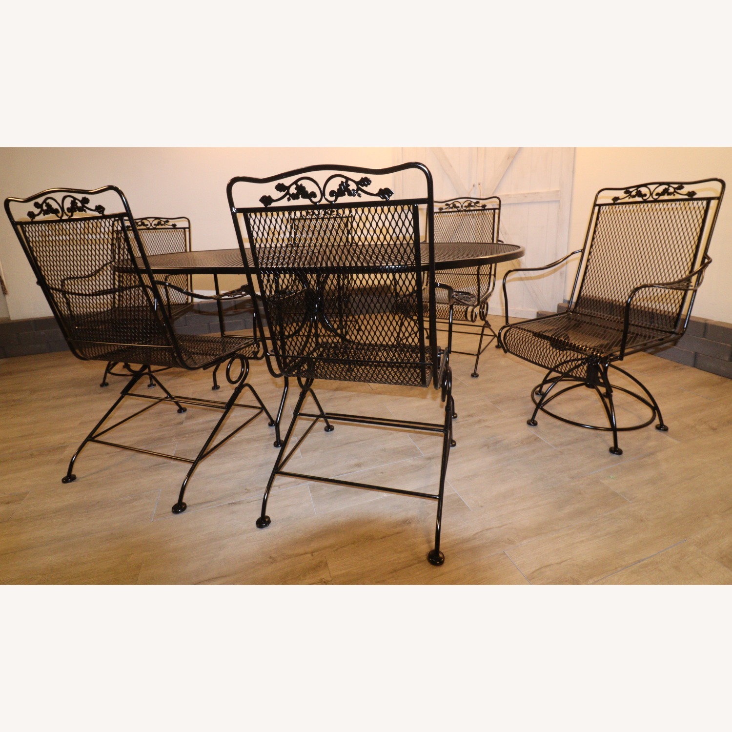 Vintage/Antique Patio Furniture - image-6