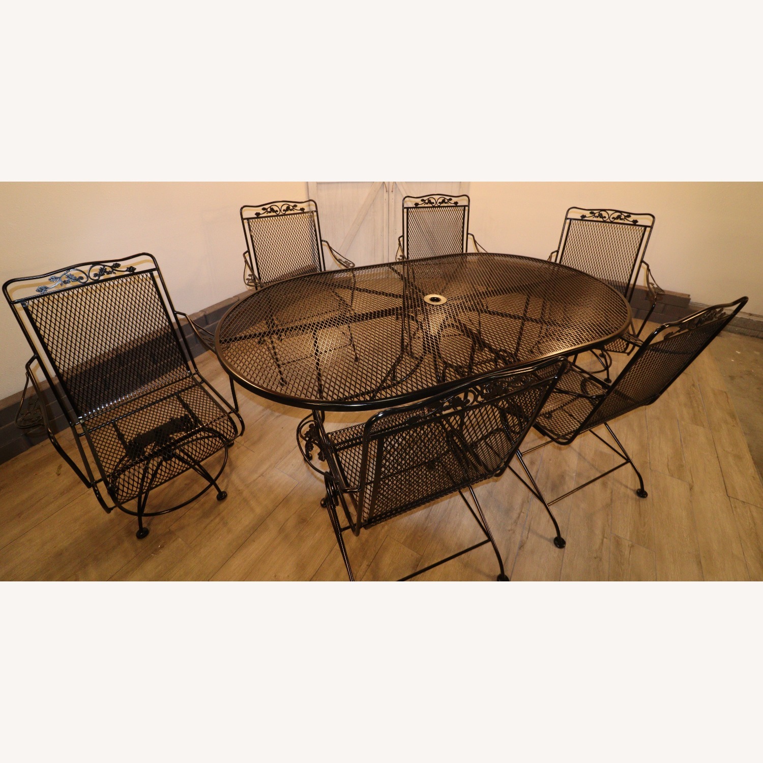 Vintage/Antique Patio Furniture - image-10