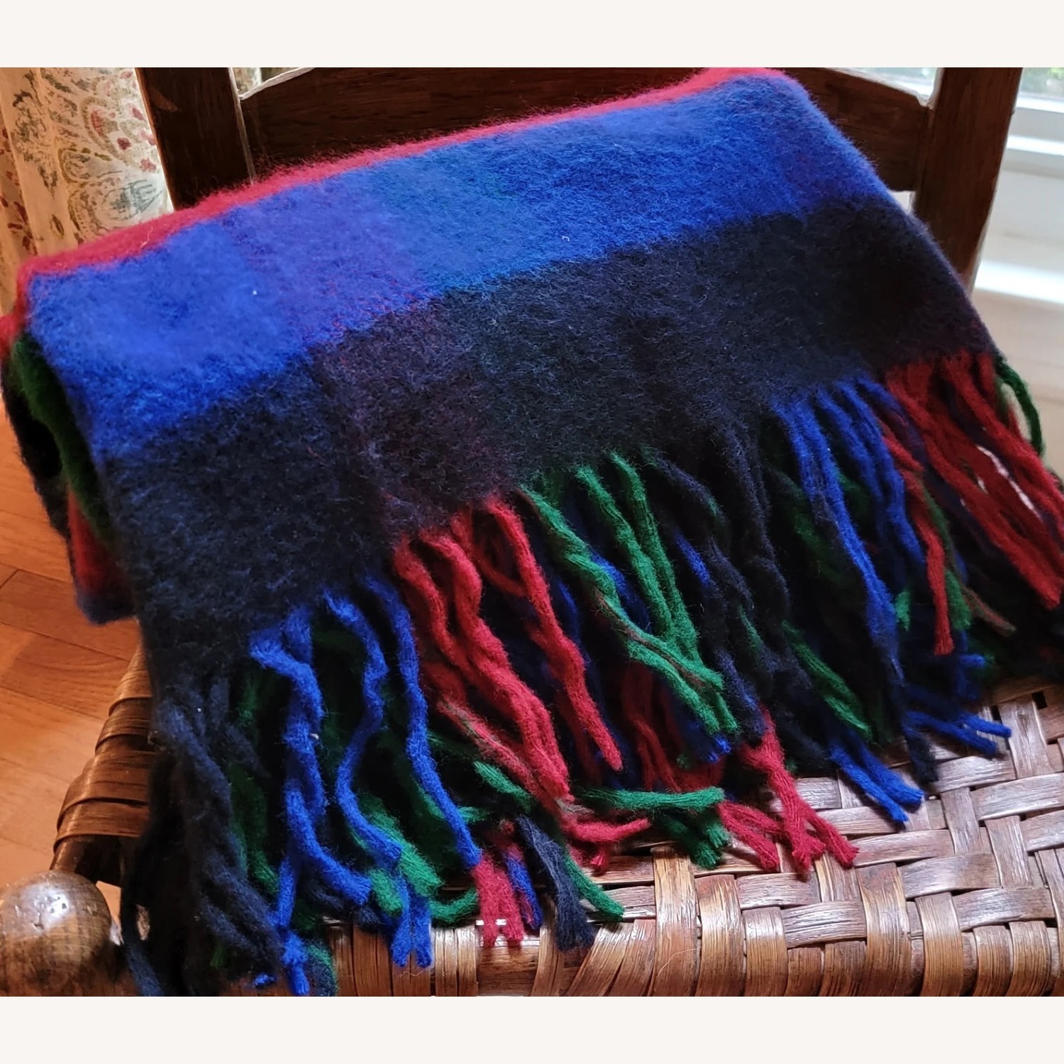 Vintage/Antique Finds Throw - image-3