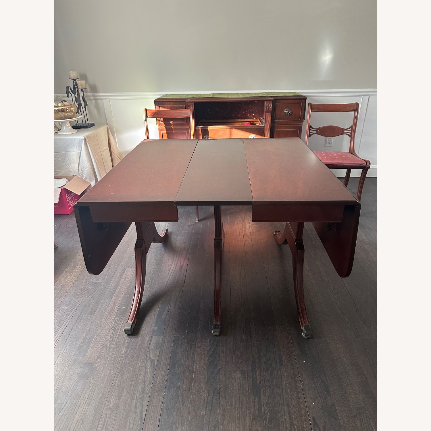 Vintage Maddox Colonial Mahogany Dining Table  - image-1