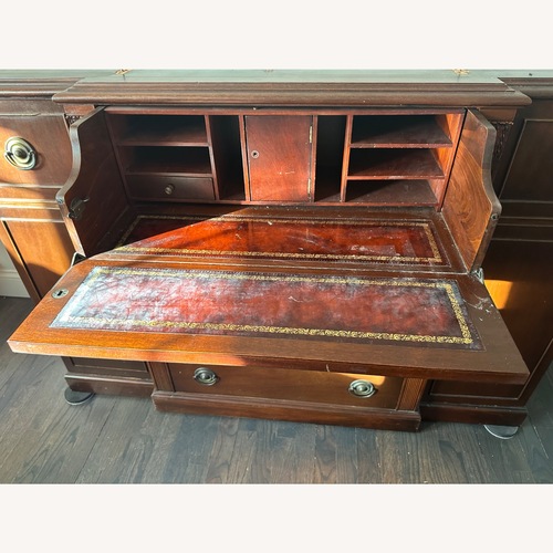 Used Maddox Colonial Mahogany China Cabinet - Bottom for sale on AptDeco