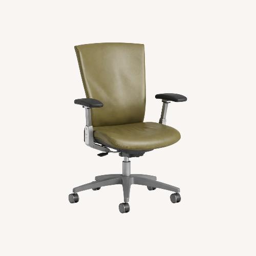 Used Knoll Mid Century Executive Chair for sale on AptDeco