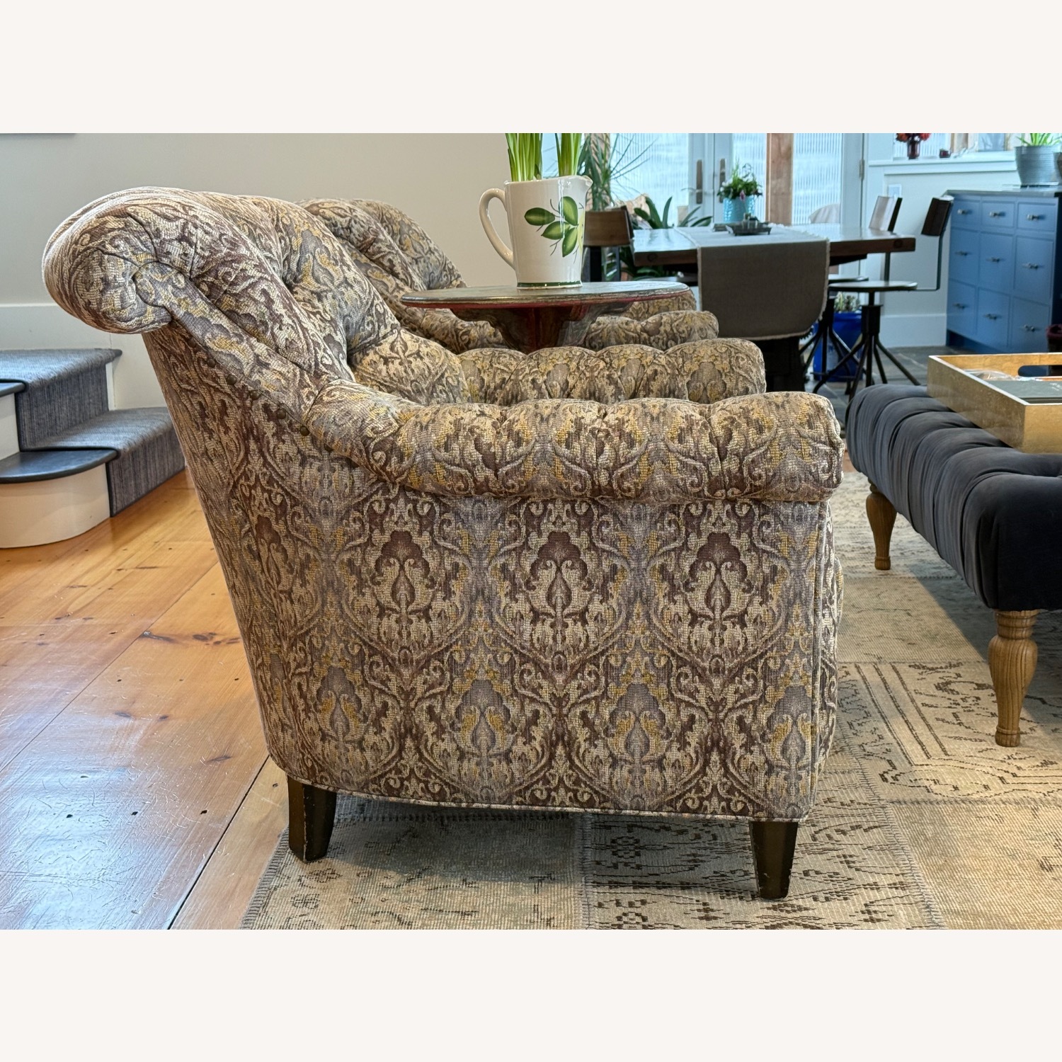  Extremely Comfortable Armchair   - image-3