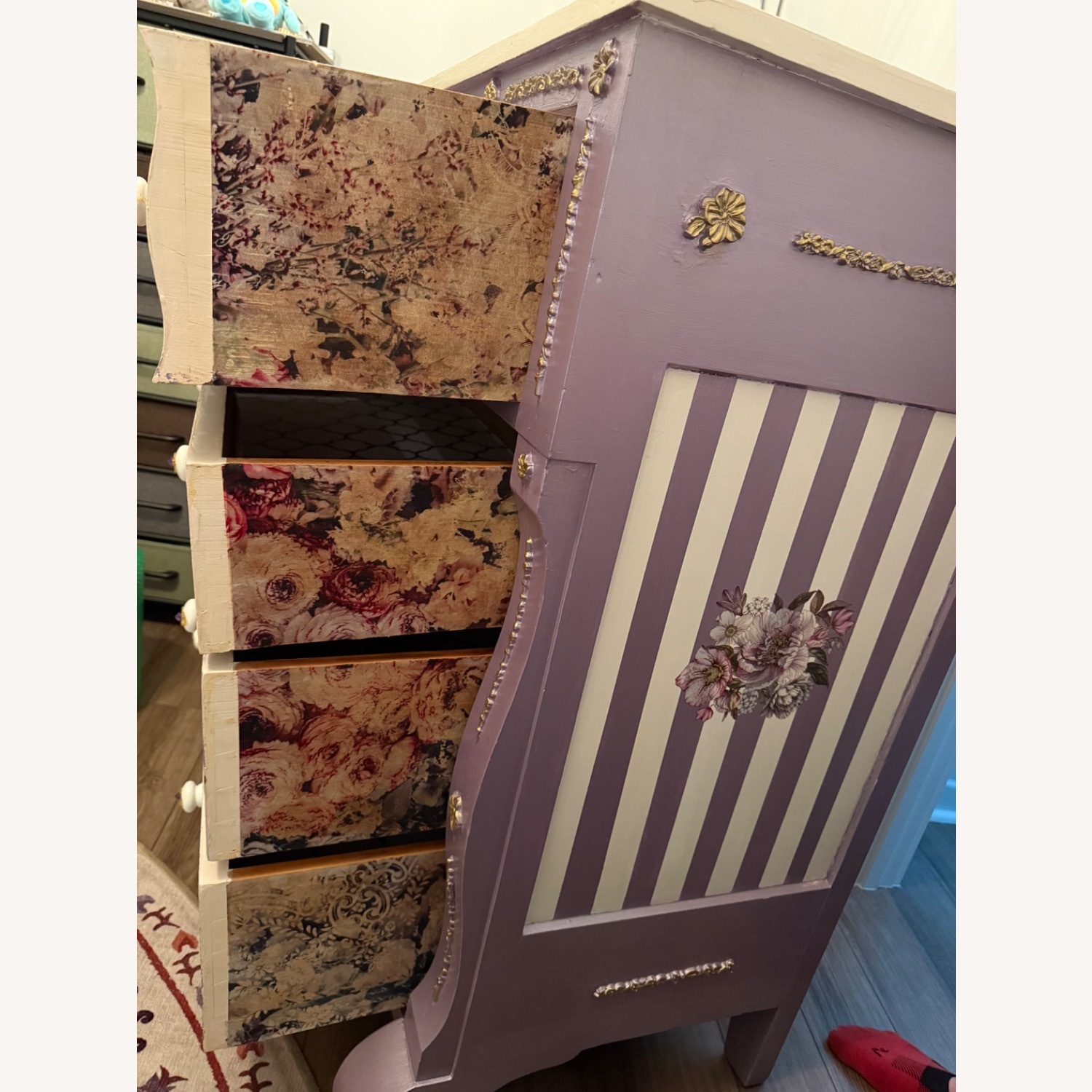 Vintage/Antique Purple Wood Dresser - image-5