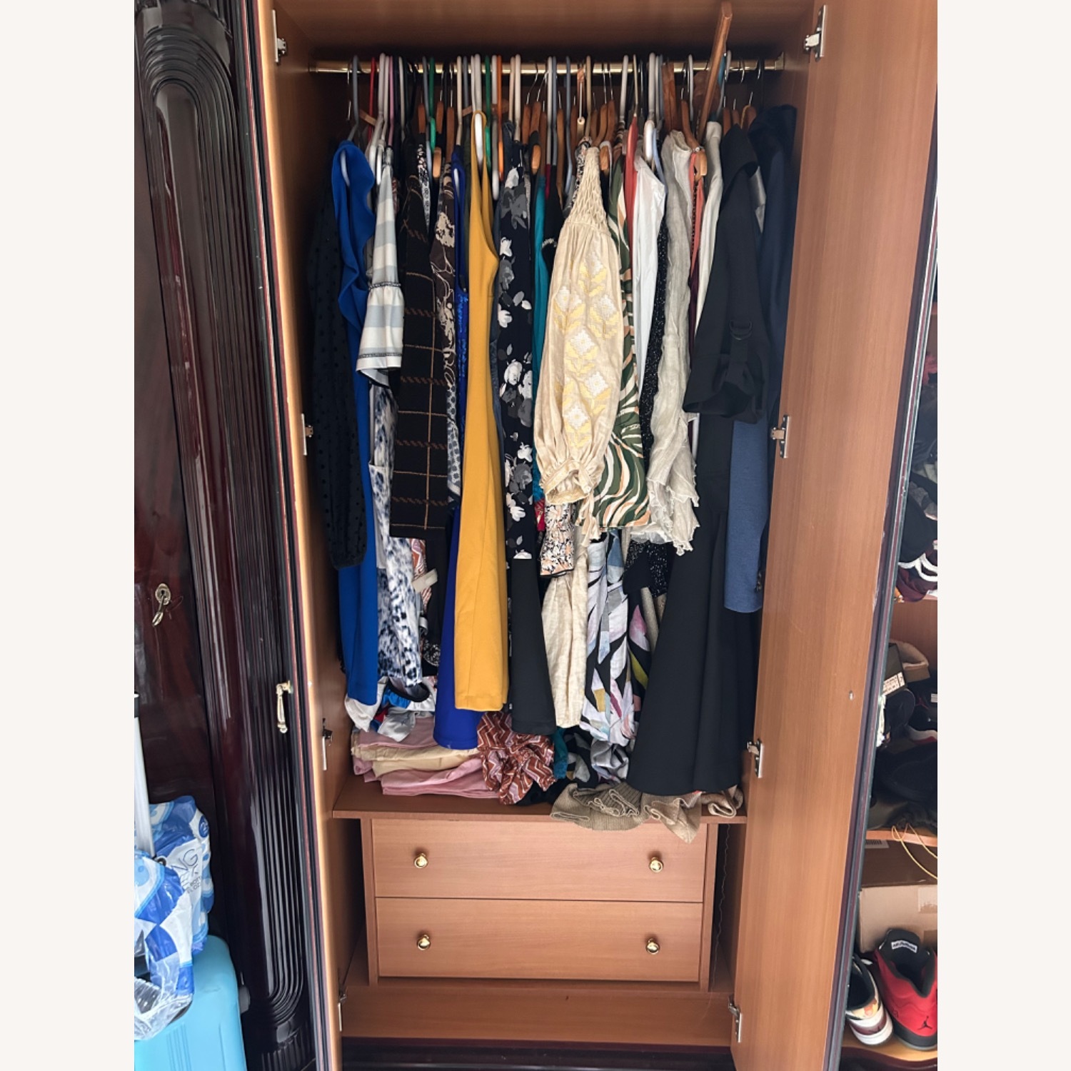 Vintage Wardrobe  - image-5