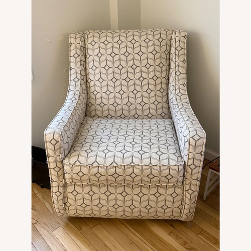 Used Swivel Chair for sale on AptDeco